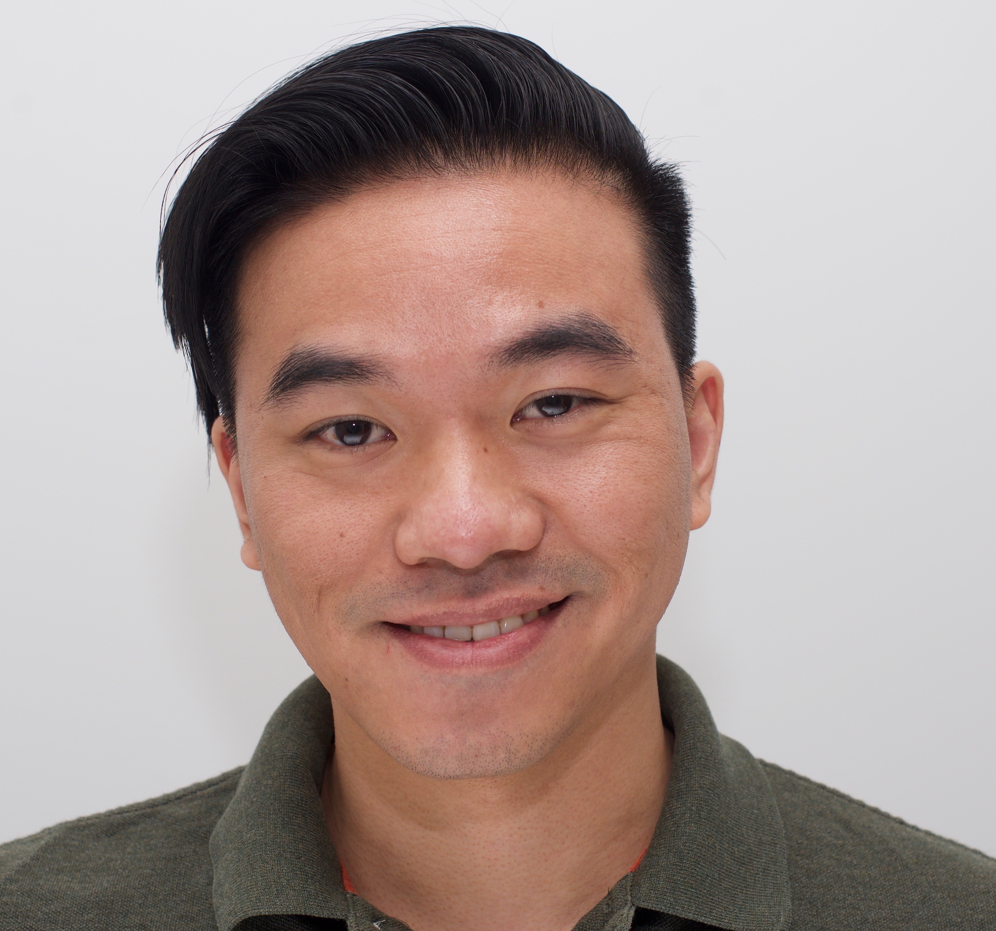 Zhuo Chen Web Developer Profile Image.